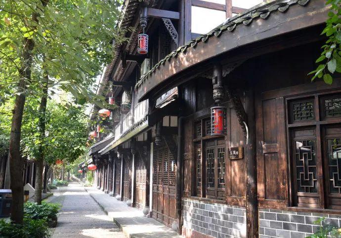 你经历过哪些事让你觉得“人性经得起考验”？游戏画面